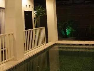 Oyo 90078 The Bali Rama Hotel Denpasa